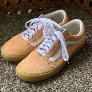 Vans Women's Old Skool Sneaker